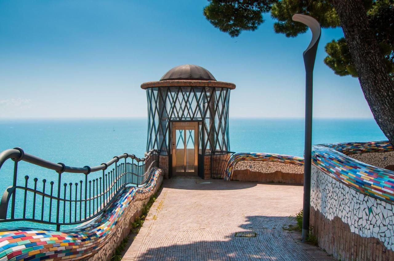 Casa Vacanza La Fontana Vietri sul Mare Exterior photo